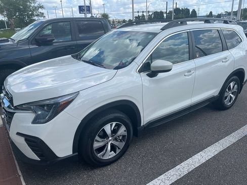 Certified 2025 Subaru Ascent Premium AWD/4WD image 1