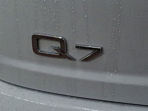 Used 2019 Audi Q7 3.0T Premium Plus w/ Premium Plus Package image 28