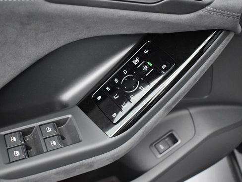 New 2027 Audi SQ6 e-tron Premium Plus AWD/4WD image 6