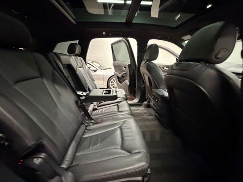 Used 2017 Audi Q7 3.0T Premium Plus AWD/4WD image 28