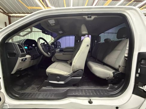 Used 2019 Ford F250 XL w/ XL Value Package AWD/4WD image 12