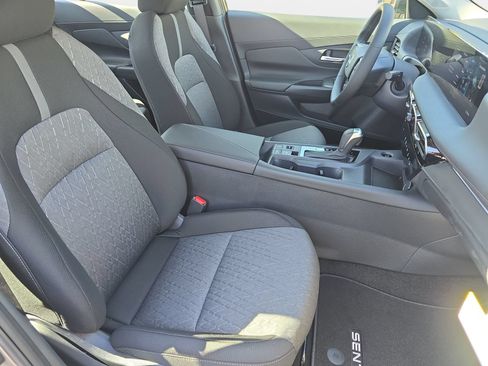 New 2026 Nissan Sentra SV w/ SV Convenience Package FWD image 10