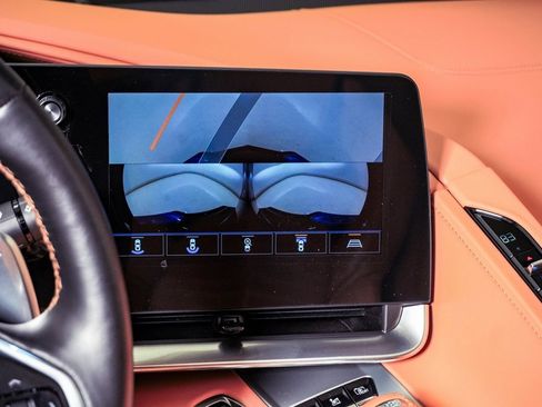 Used 2022 Chevrolet Corvette Stingray Premium Conv w/ Z51 Performance Package image 27