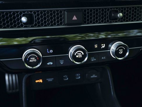 Certified 2025 Honda Civic Sport image 33