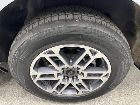 Used 2025 Ford Expedition Max Active AWD/4WD image 16