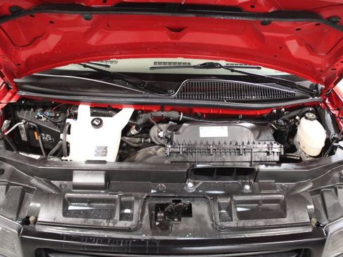 Used 2024 GMC Savana 3500 Extended image 30