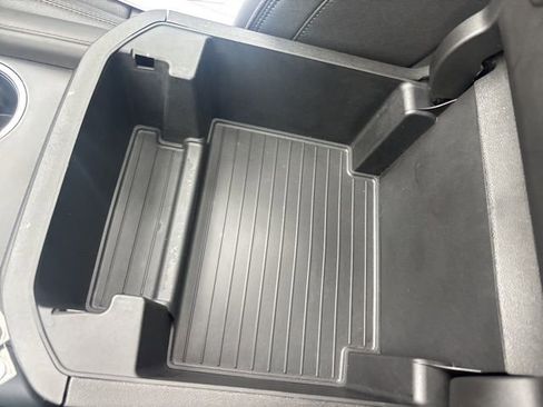 Used 2023 Chevrolet Suburban High Country w/ Premium Package 2 image 16