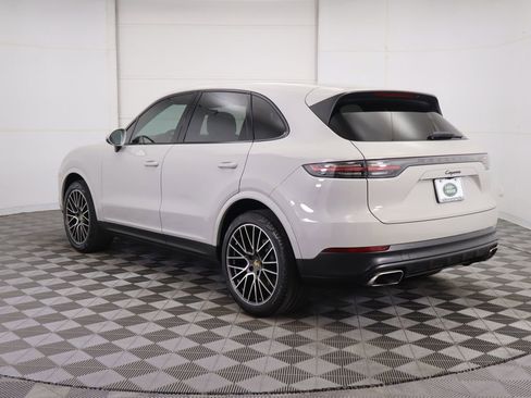 Used 2021 Porsche Cayenne image 7