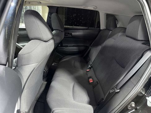 Used 2022 Toyota Corolla Cross LE w/ Moonroof Package AWD/4WD image 17