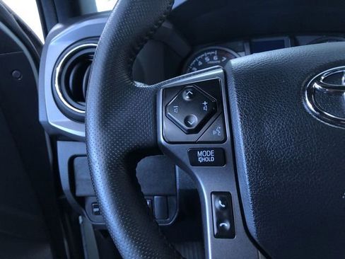 Certified 2023 Toyota Tacoma TRD Off-Road w/ TRD Premium Off Road Package AWD/4WD image 19