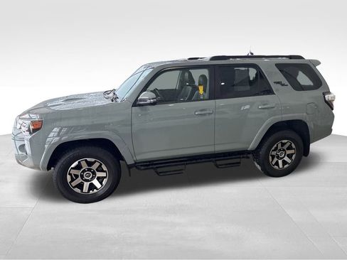 Used 2023 Toyota 4Runner TRD Off-Road Premium image 2