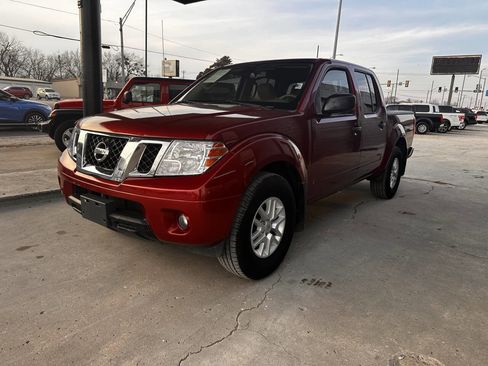 Used 2019 Nissan Frontier SV w/ Value Truck Package image 4