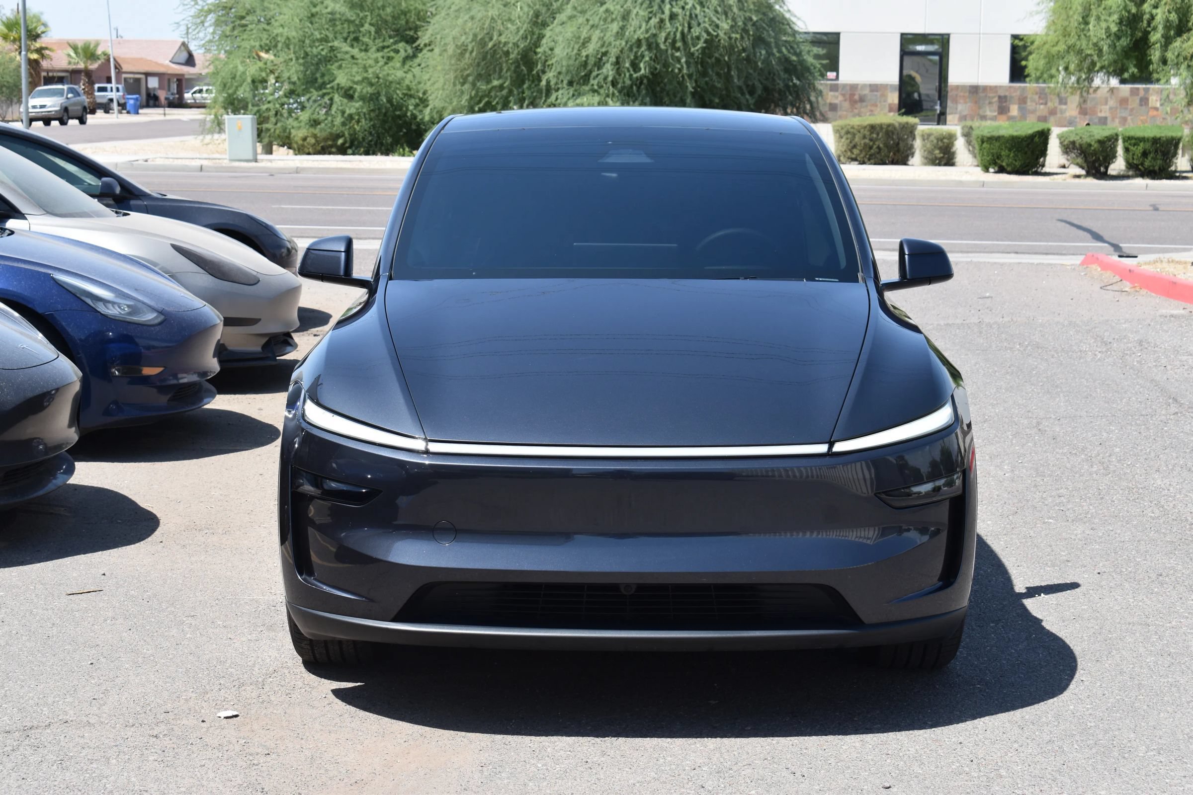 Used 2026 Tesla Model Y 2WD image 3