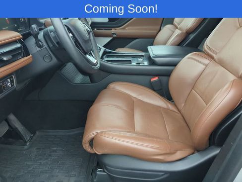 Used 2024 Lincoln Aviator Reserve w/ Equipment Group 201A AWD/4WD image 15