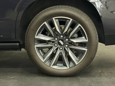 Used 2022 Cadillac Escalade Sport Platinum w/ Heavy-Duty Trailer Package AWD/4WD image 16