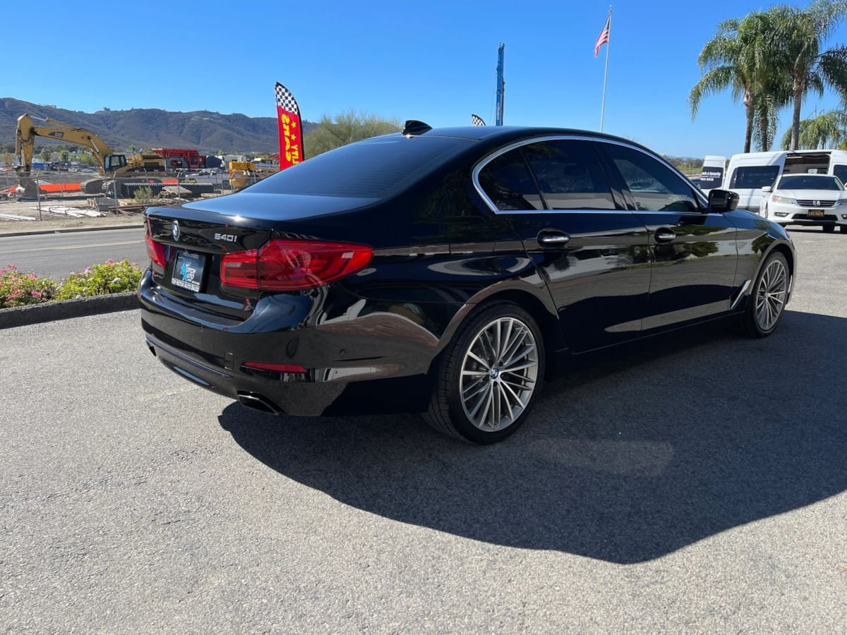 Used 2018 BMW 540i w/ Premium Package RWD image 5