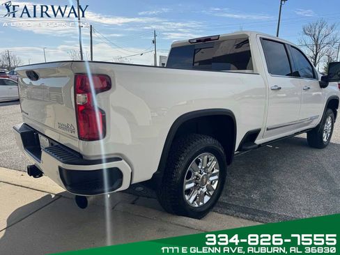 Used 2024 Chevrolet Silverado 2500 High Country image 6