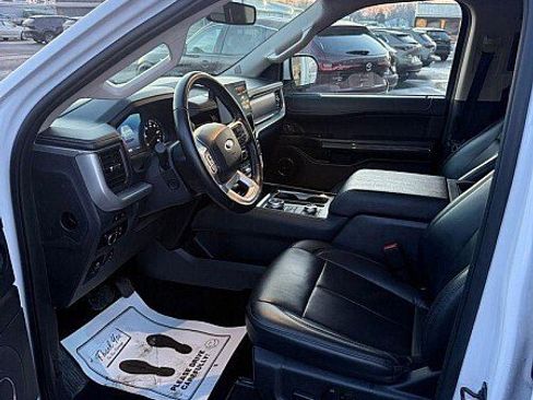 Used 2024 Ford Expedition Max XLT AWD/4WD image 11