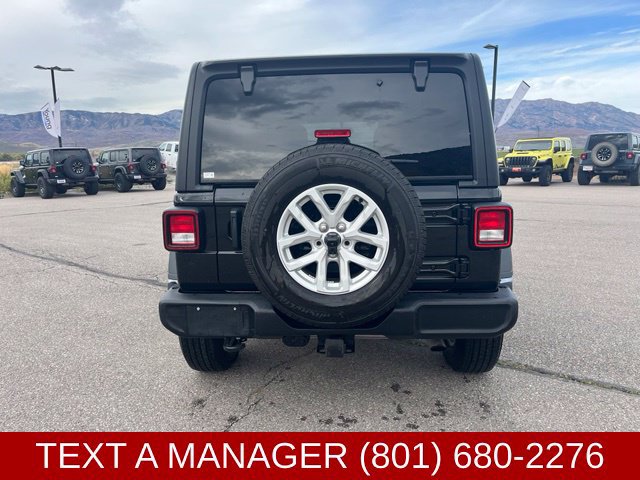 Used 2023 Jeep Wrangler Unlimited Sport AWD/4WD image 4