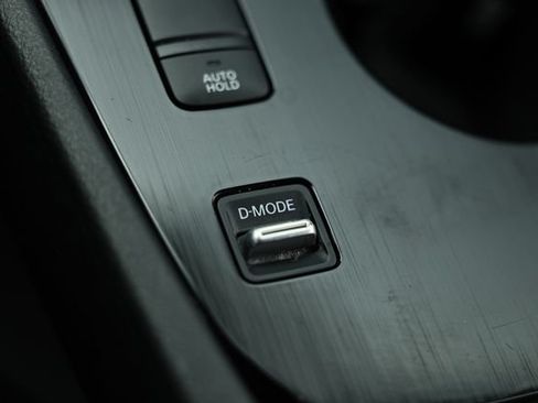 Used 2023 Nissan Rogue S FWD image 38