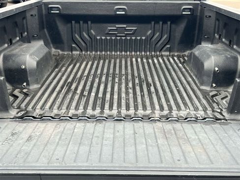 Used 2020 Chevrolet Silverado 1500 LT w/ All-Star Edition image 32