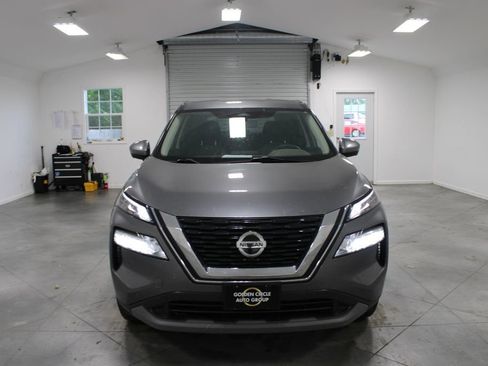 Used 2021 Nissan Rogue SV FWD image 4