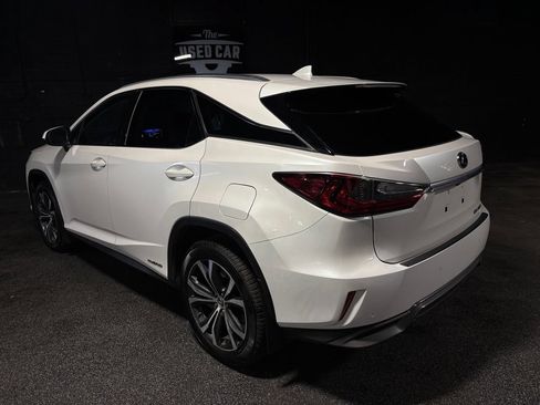 Used 2019 Lexus RX 450h AWD w/ Navigation Package image 4