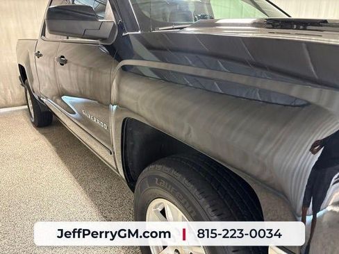 Used 2018 Chevrolet Silverado 1500 LT w/ Trailering Package AWD/4WD image 8