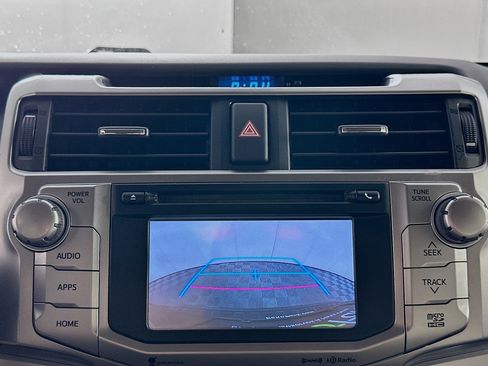 Used 2018 Toyota 4Runner SR5 Premium image 23