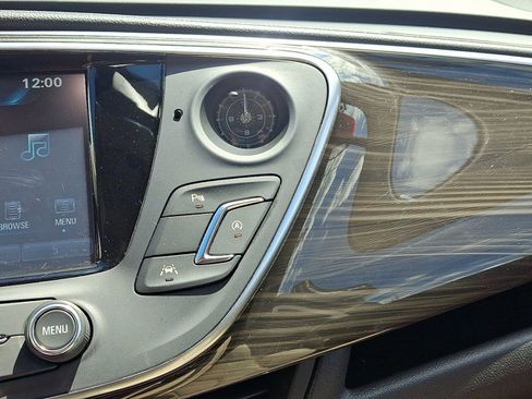 Used 2020 Buick Envision Premium AWD/4WD image 26