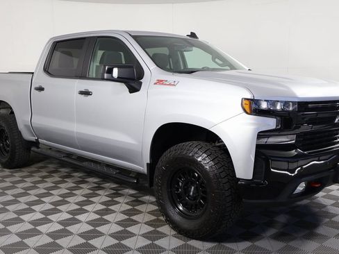 Used 2022 Chevrolet Silverado 1500 LT Trail Boss w/ Safety Package AWD/4WD image 2