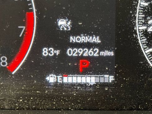 Used 2025 Honda Pilot TrailSport image 29