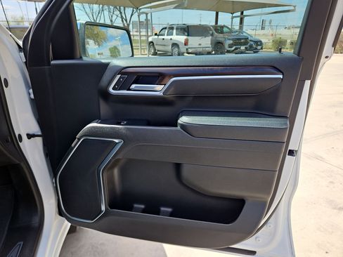 Certified 2026 GMC Sierra 1500 SLT image 30