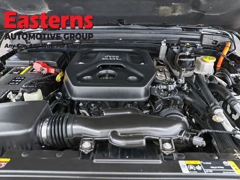 Used 2023 Jeep Wrangler Unlimited Rubicon 4xe w/ Steel Bumper Group AWD/4WD image 7