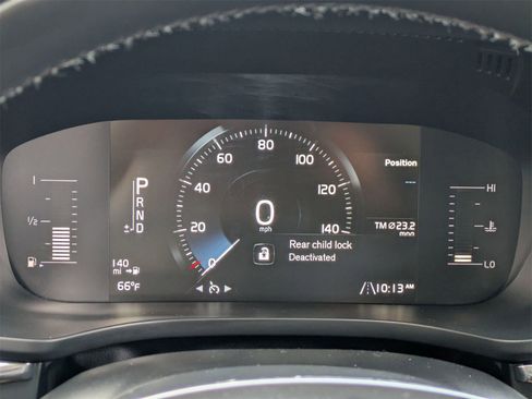 Used 2019 Volvo XC60 T5 Momentum w/ Premium Package image 12