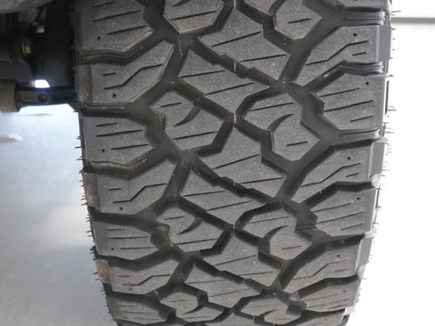 Used 2020 Jeep Gladiator Sport w/ Quick Order Package 24S image 27