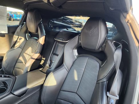 Used 2021 Chevrolet Corvette Stingray Preferred Cpe w/ Z51 Performance Package image 13