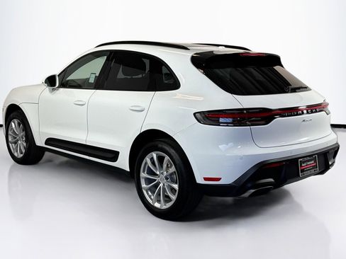 Used 2024 Porsche Macan Turbo image 7