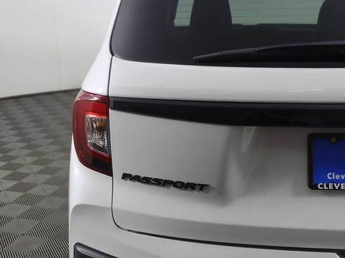 Used 2024 Honda Passport Black Edition image 18