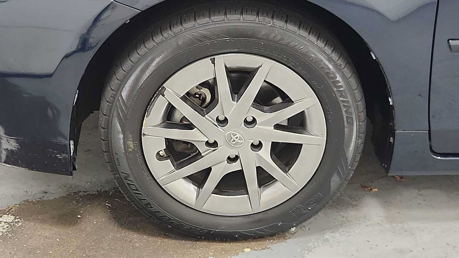 Certified 2017 Toyota Prius V Two FWD image 10
