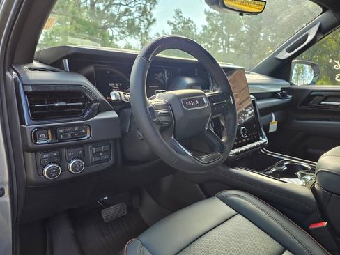 New 2026 GMC Yukon AT4 w/ AT4 Premium Plus Package AWD/4WD image 14