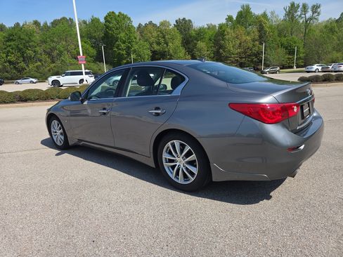 Used 2015 INFINITI Q50 Premium w/ Navigation Package image 3