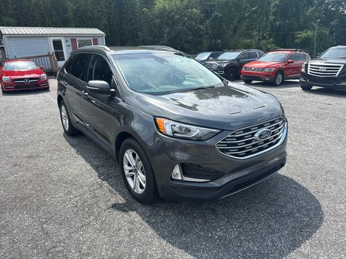 Used 2020 Ford Edge SEL FWD image 3