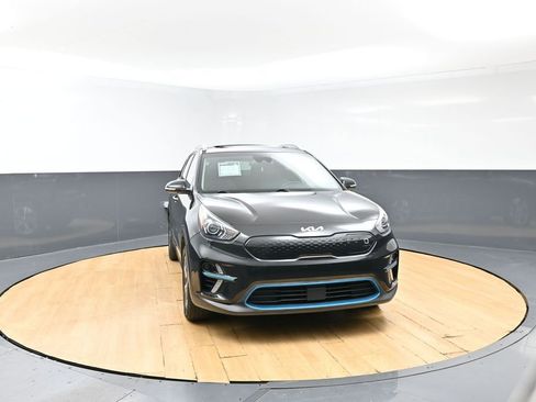 Used 2022 Kia Niro EX Premium FWD image 4