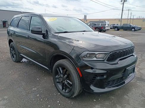 Used 2023 Dodge Durango GT AWD/4WD image 3