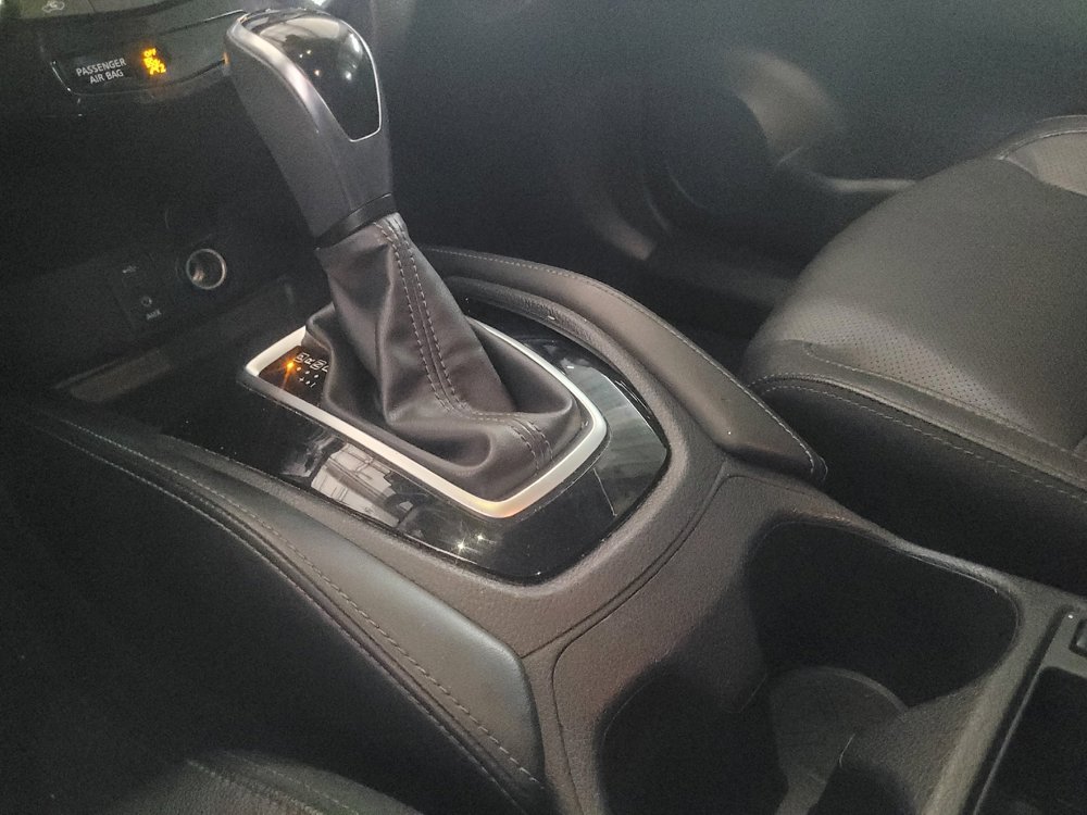 Used 2017 Nissan Rogue SL FWD image 26