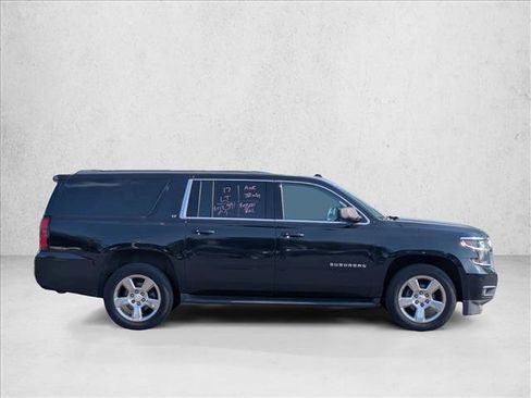 Used 2017 Chevrolet Suburban LT AWD/4WD image 4