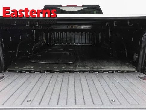 Used 2023 Chevrolet Silverado 1500 LT AWD/4WD image 9