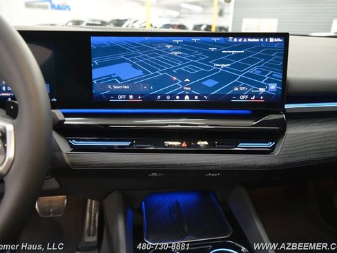 Used 2026 BMW 530i w/ M Sport Package image 32