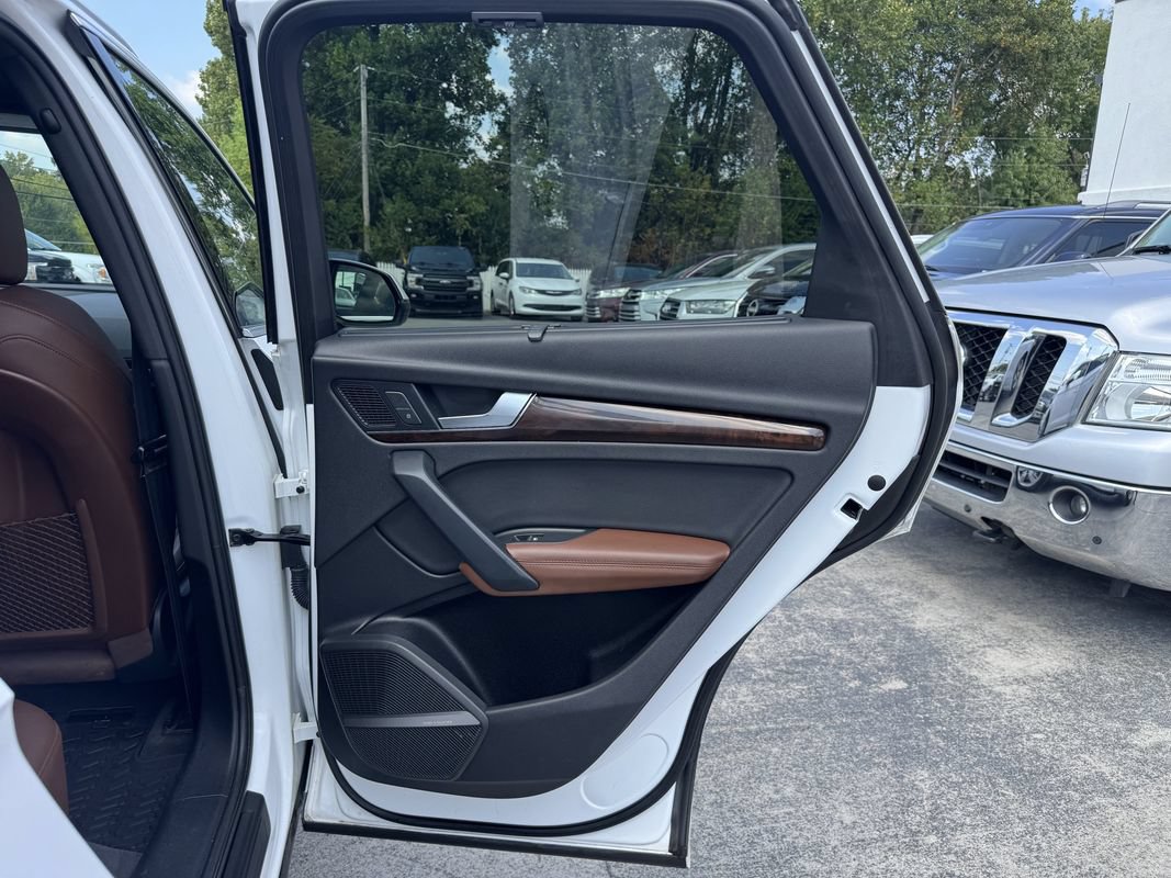 Used 2019 Audi Q5 Prestige w/ Prestige Package AWD/4WD image 26